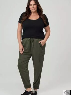 Torrid Relaxed Fit Cargo Jogger size 4XL Green